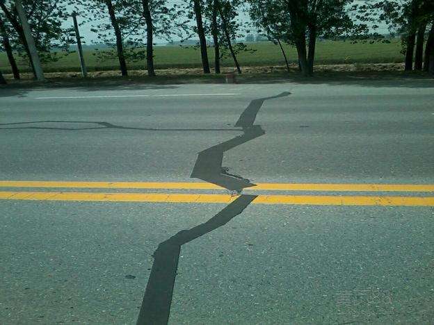 ���̰���